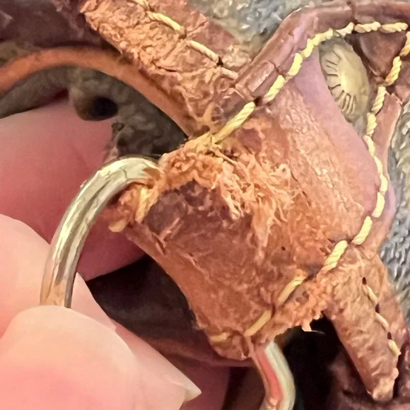 Louis Vuitton crossbody - Picture 9 of 12